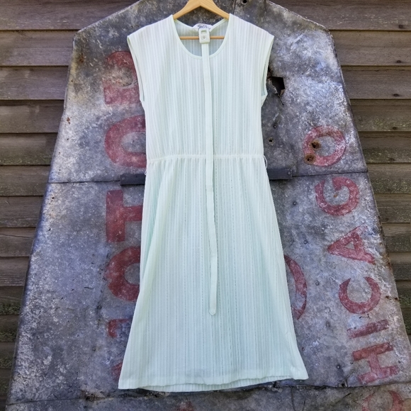 Vintage 60s Mint Green Sleeveless Dress & Slip - Picture 13 of 16